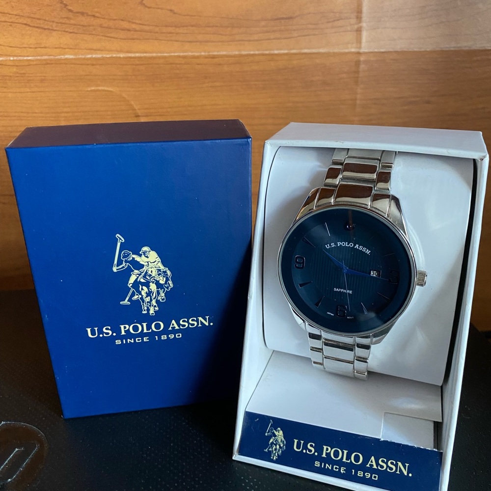 U.S Polo Wrist Watch with Free 9 Pairs Brand New Socks